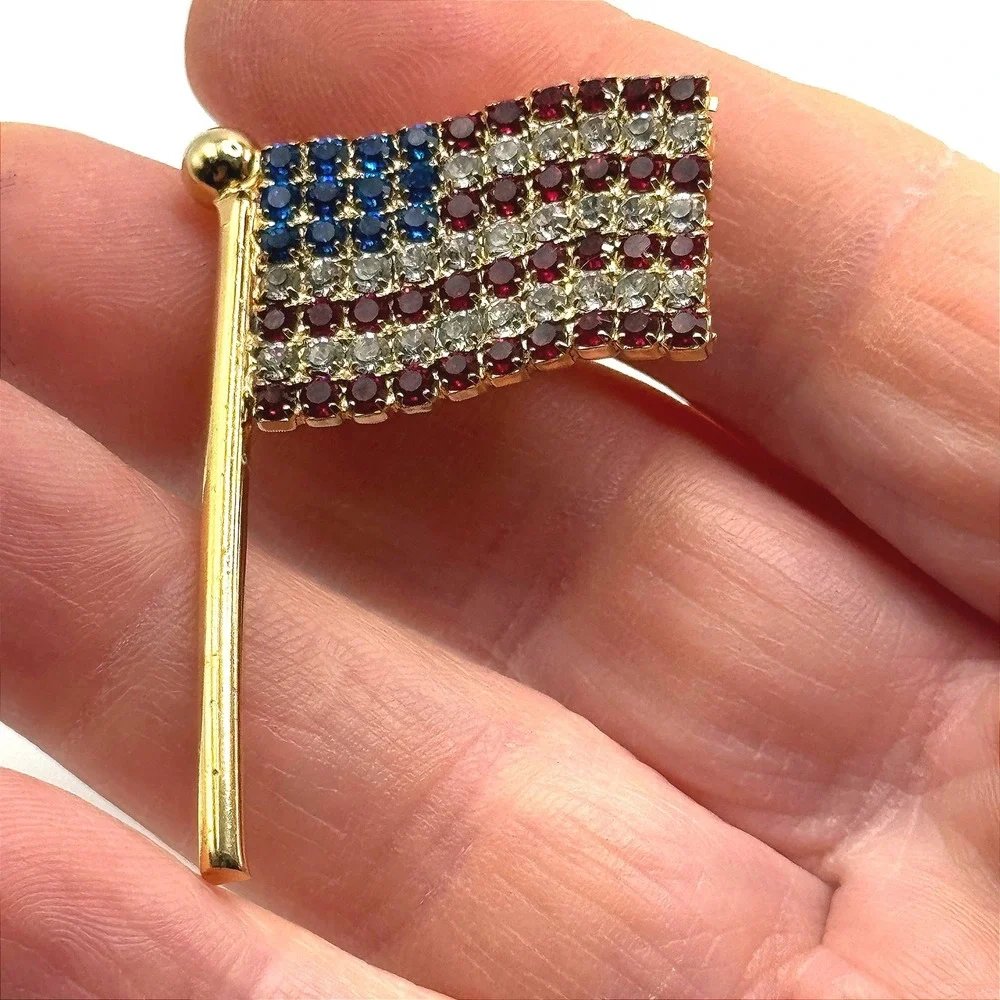 N/A gold tone